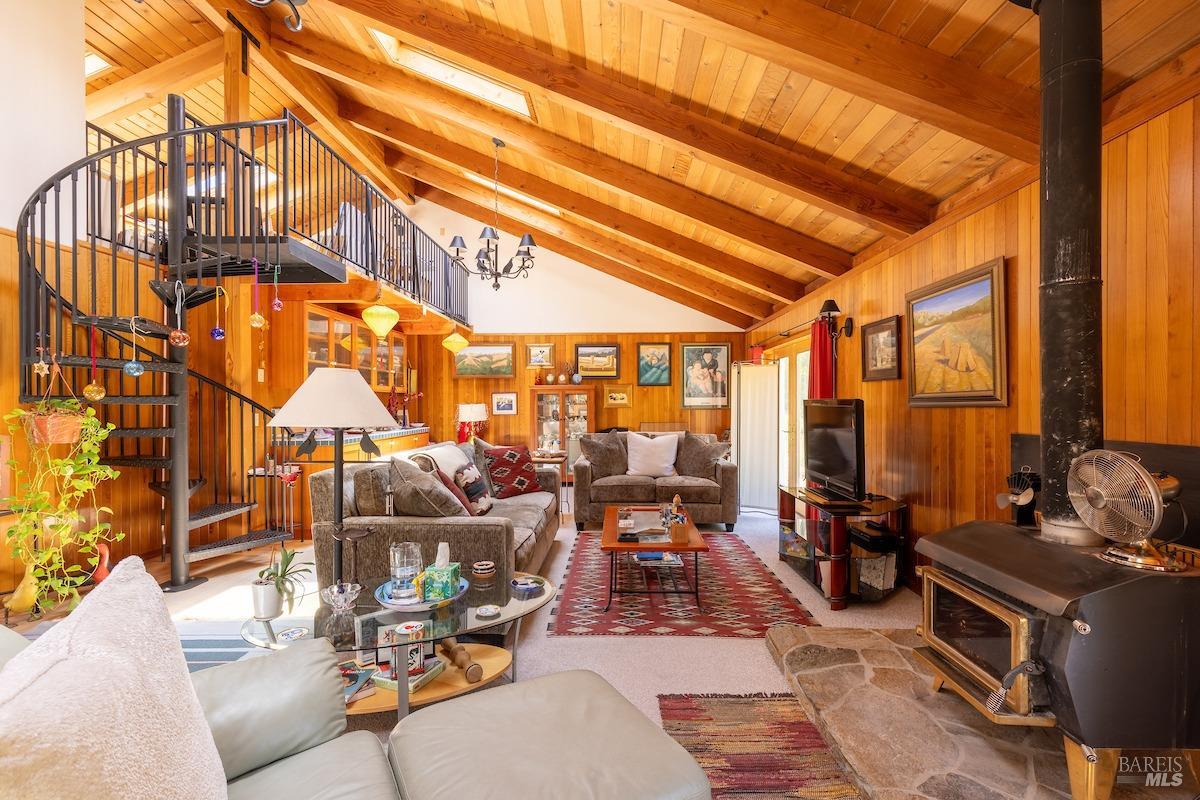 18560 Mountain View Rd