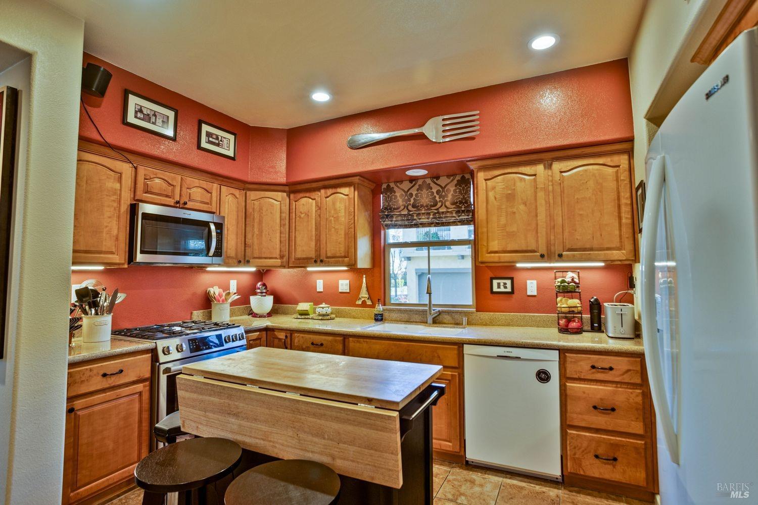 175 Stonegate Cir #C