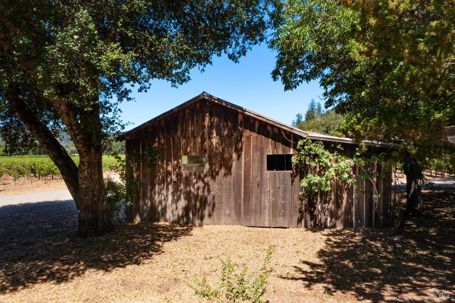7011 Dry Creek Rd