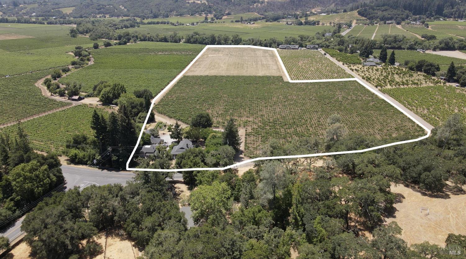 7011 Dry Creek Rd