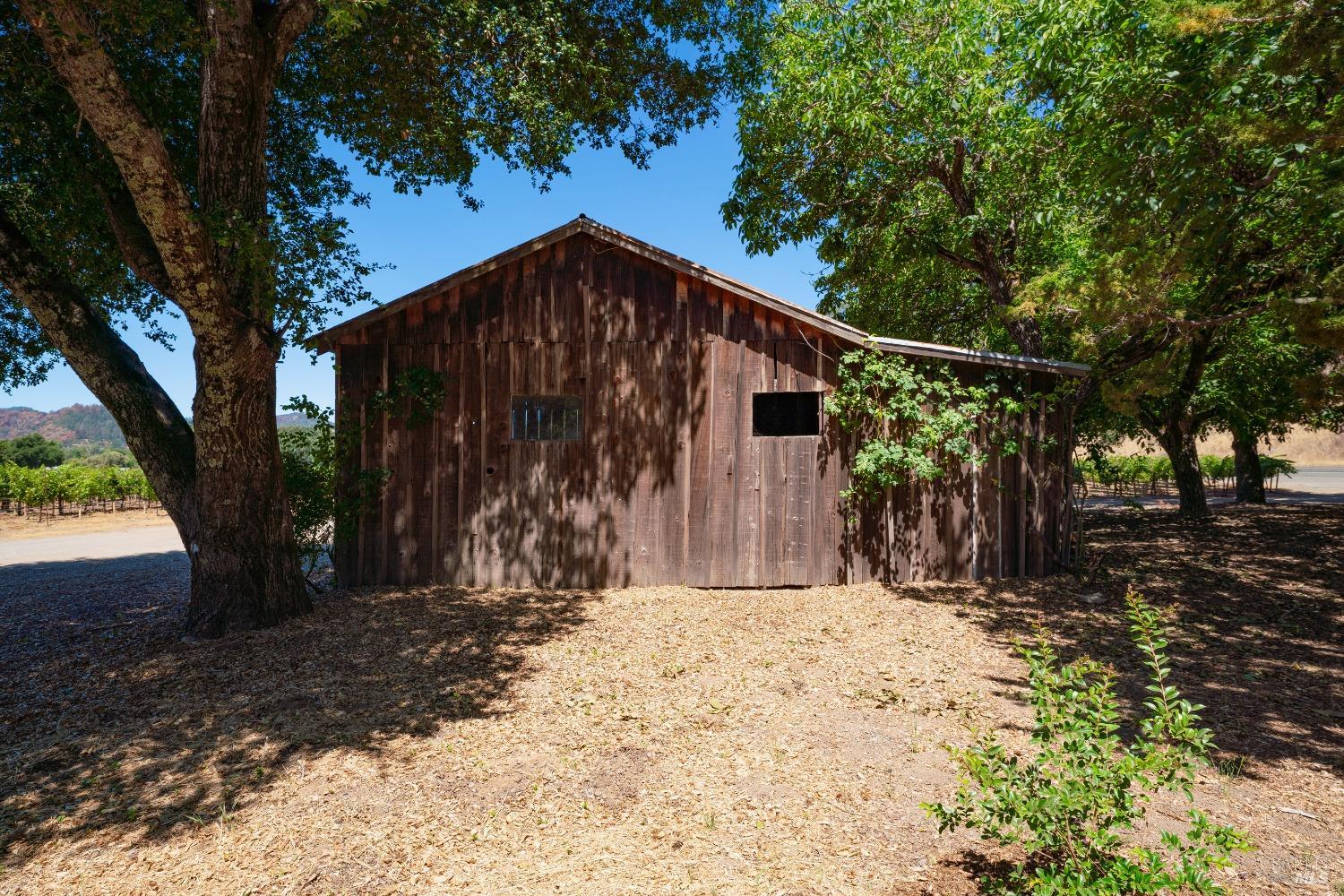 7011 Dry Creek Rd