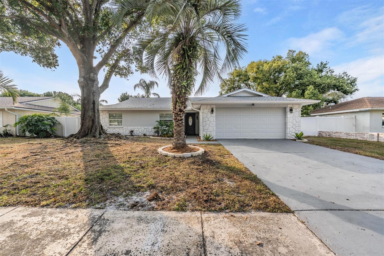 3366 FOX HILL DR