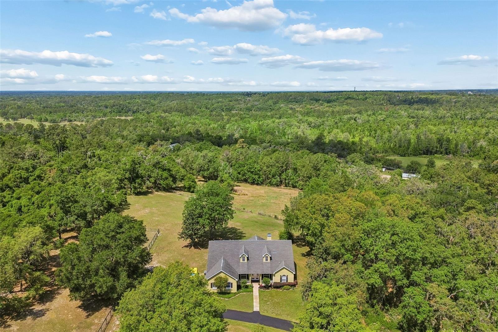 22535 SKYVIEW CIR