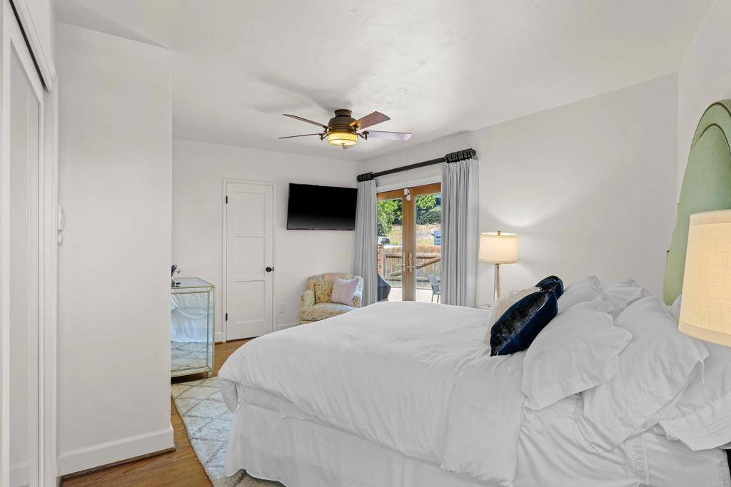 5504 Linda Rosa Avenue