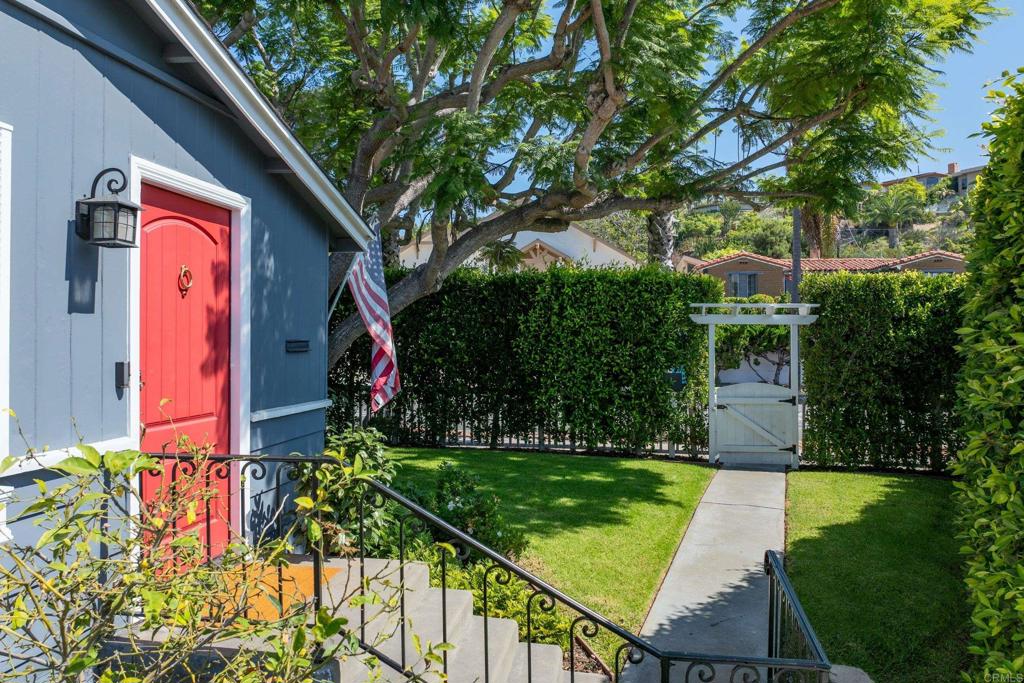 5504 Linda Rosa Avenue