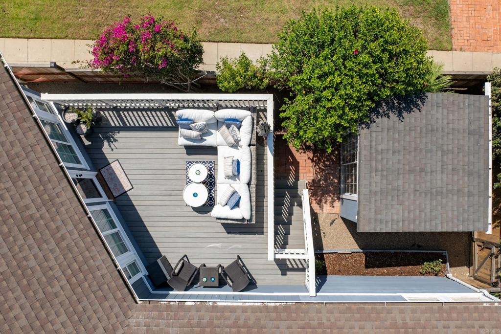 5504 Linda Rosa Avenue