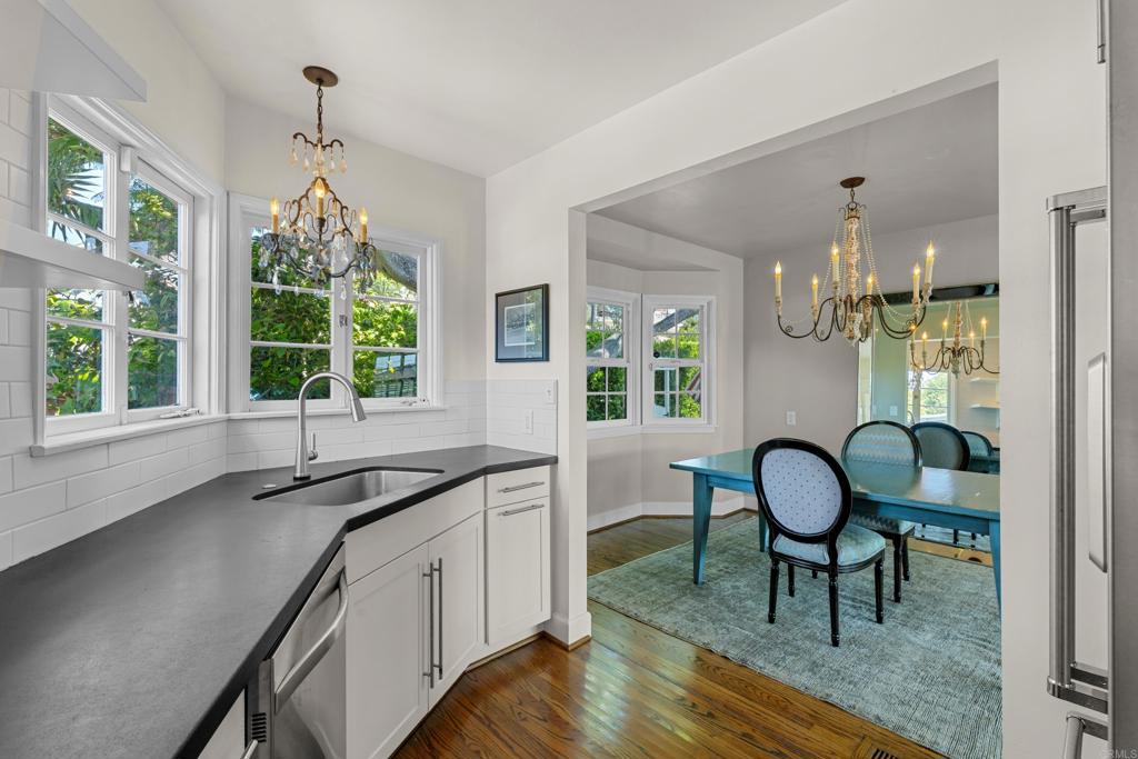 5504 Linda Rosa Avenue