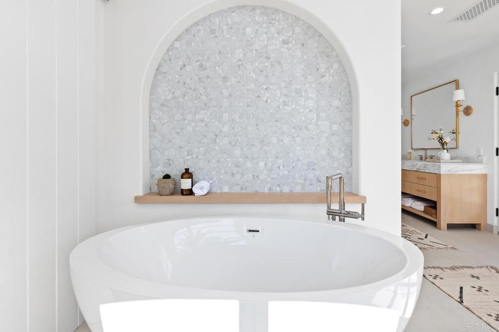 16734 Via De Santa Fe