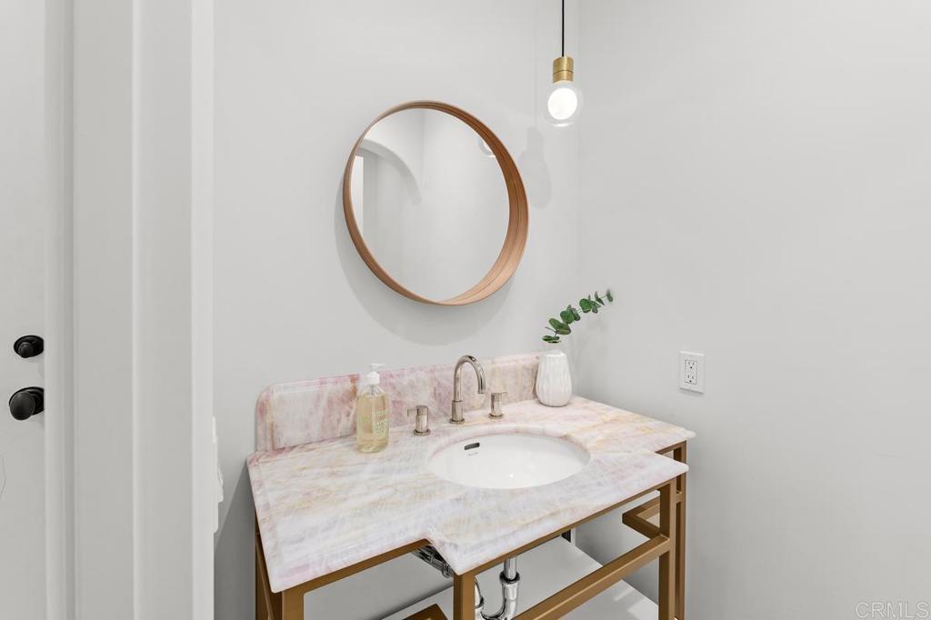 16734 Via De Santa Fe