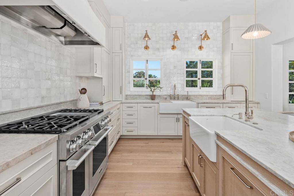 16734 Via De Santa Fe