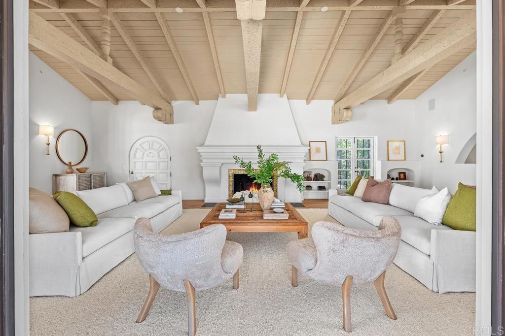 16734 Via De Santa Fe