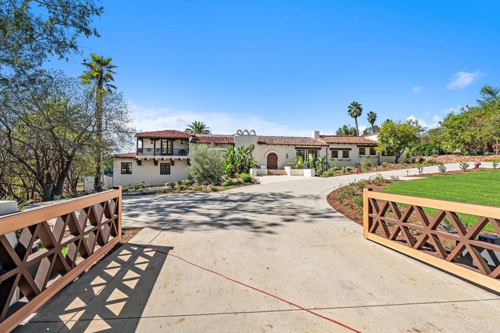 16734 Via De Santa Fe