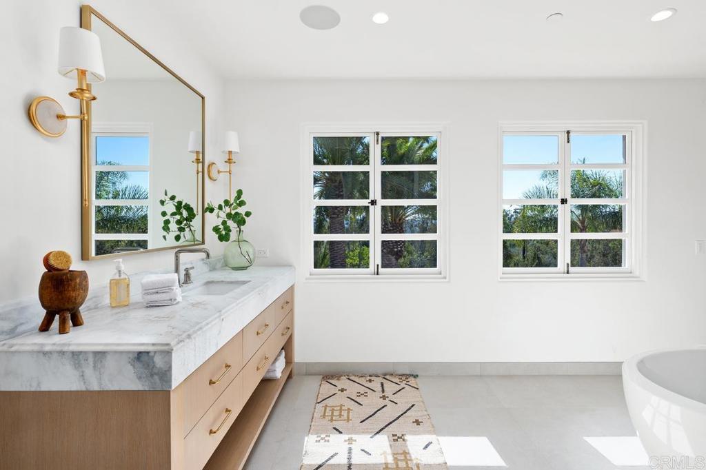 16734 Via De Santa Fe