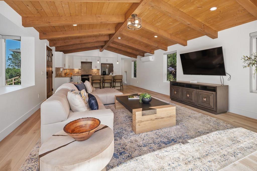 555 Amphitheatre Drive