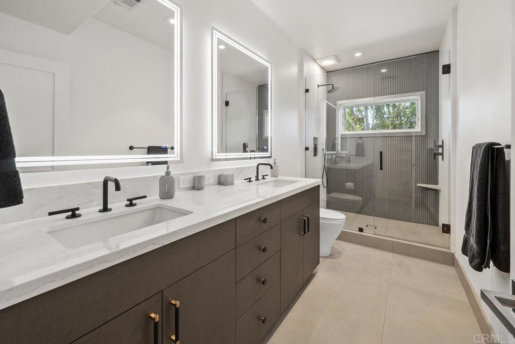 555 Amphitheatre Drive