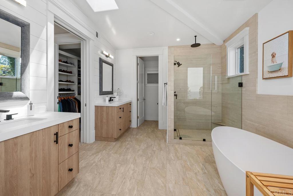 555 Amphitheatre Drive