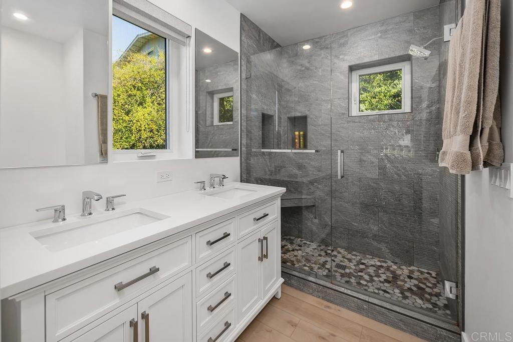 555 Amphitheatre Drive