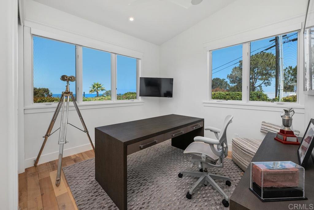 555 Amphitheatre Drive