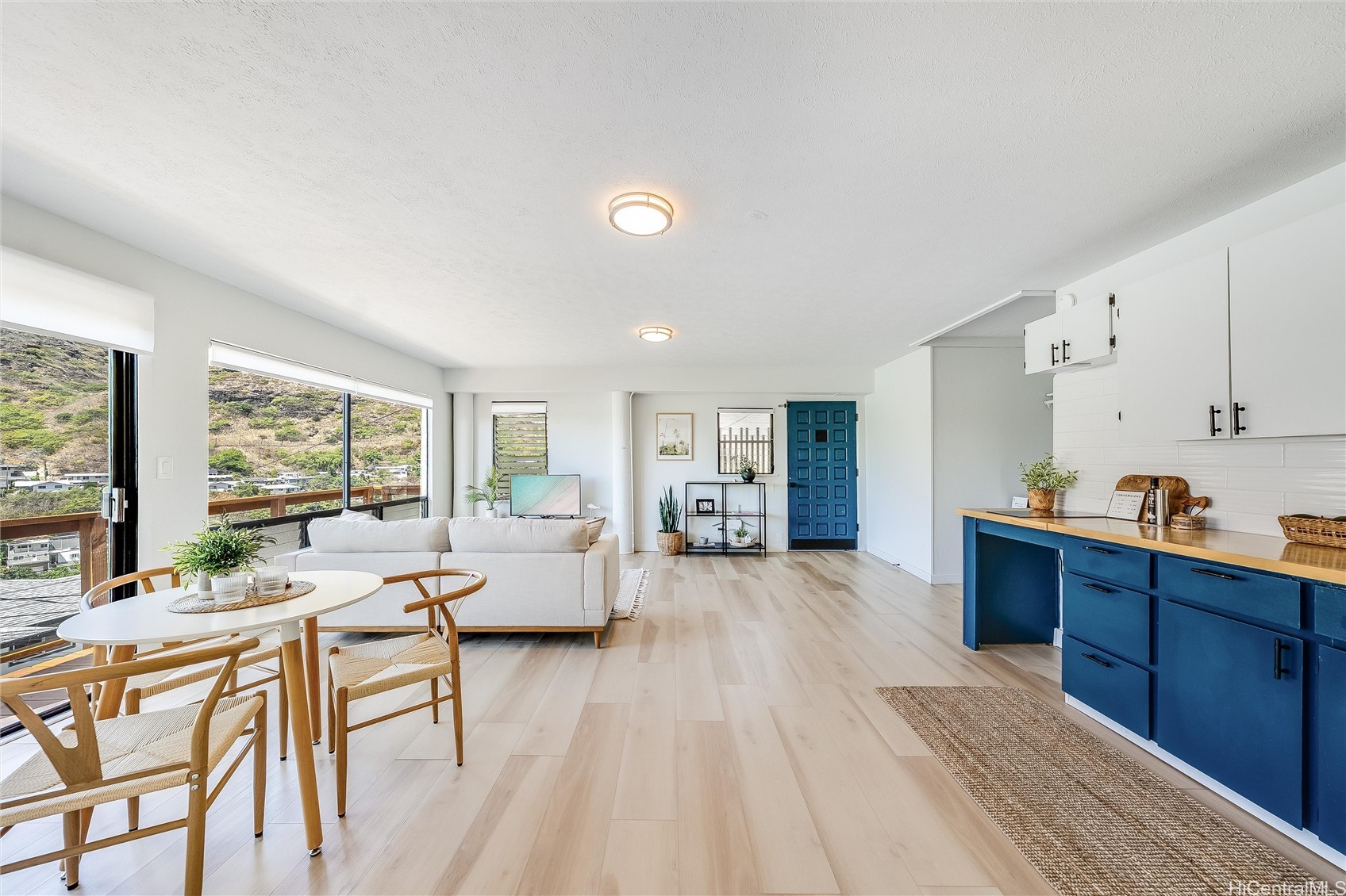 817 Ekoa Place