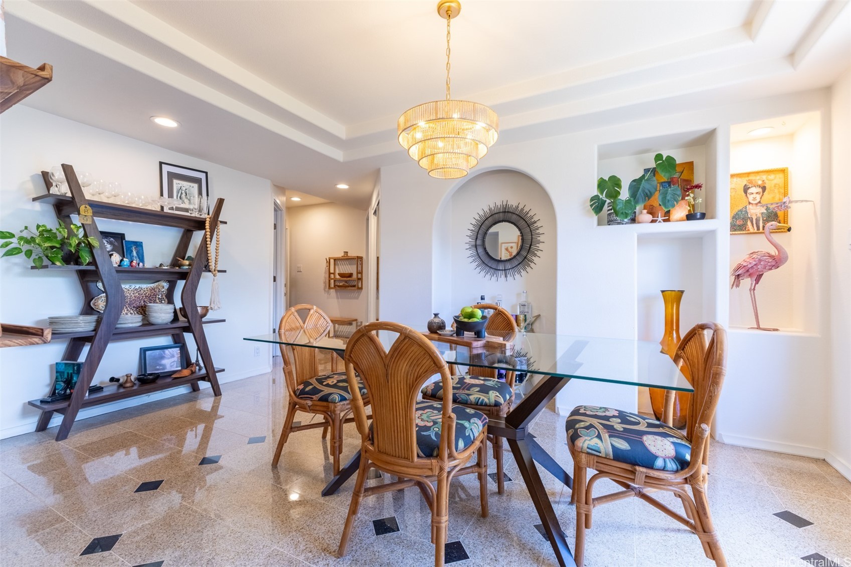 302 N Circle Mauka Street