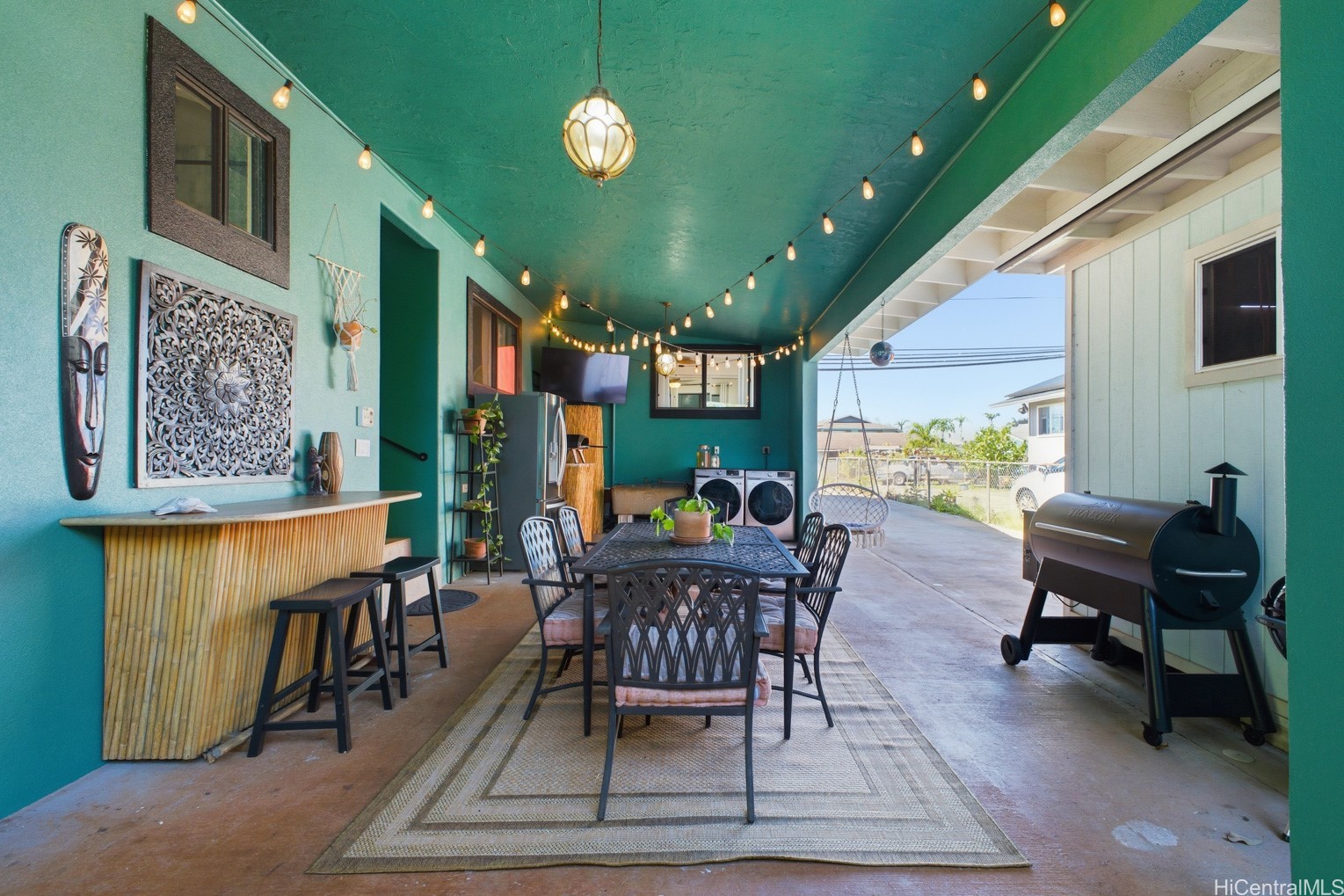 302 N Circle Mauka Street