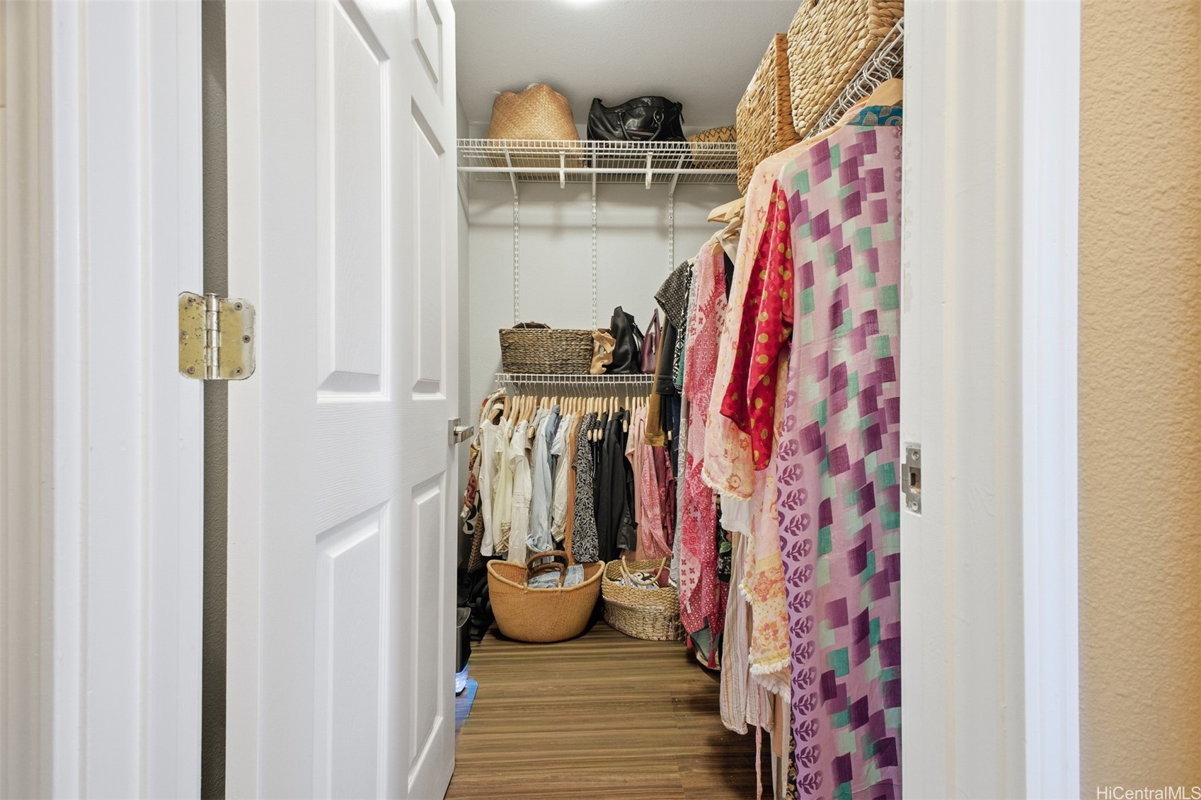 302 N Circle Mauka Street