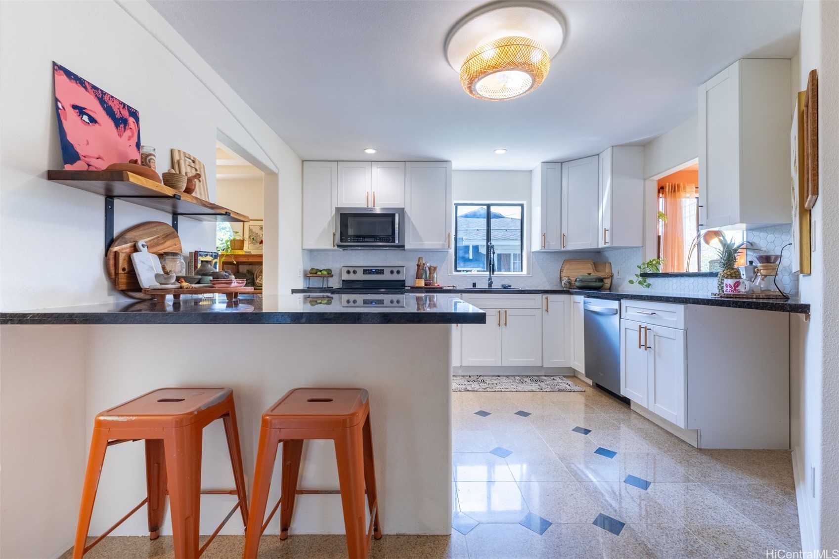 302 N Circle Mauka Street