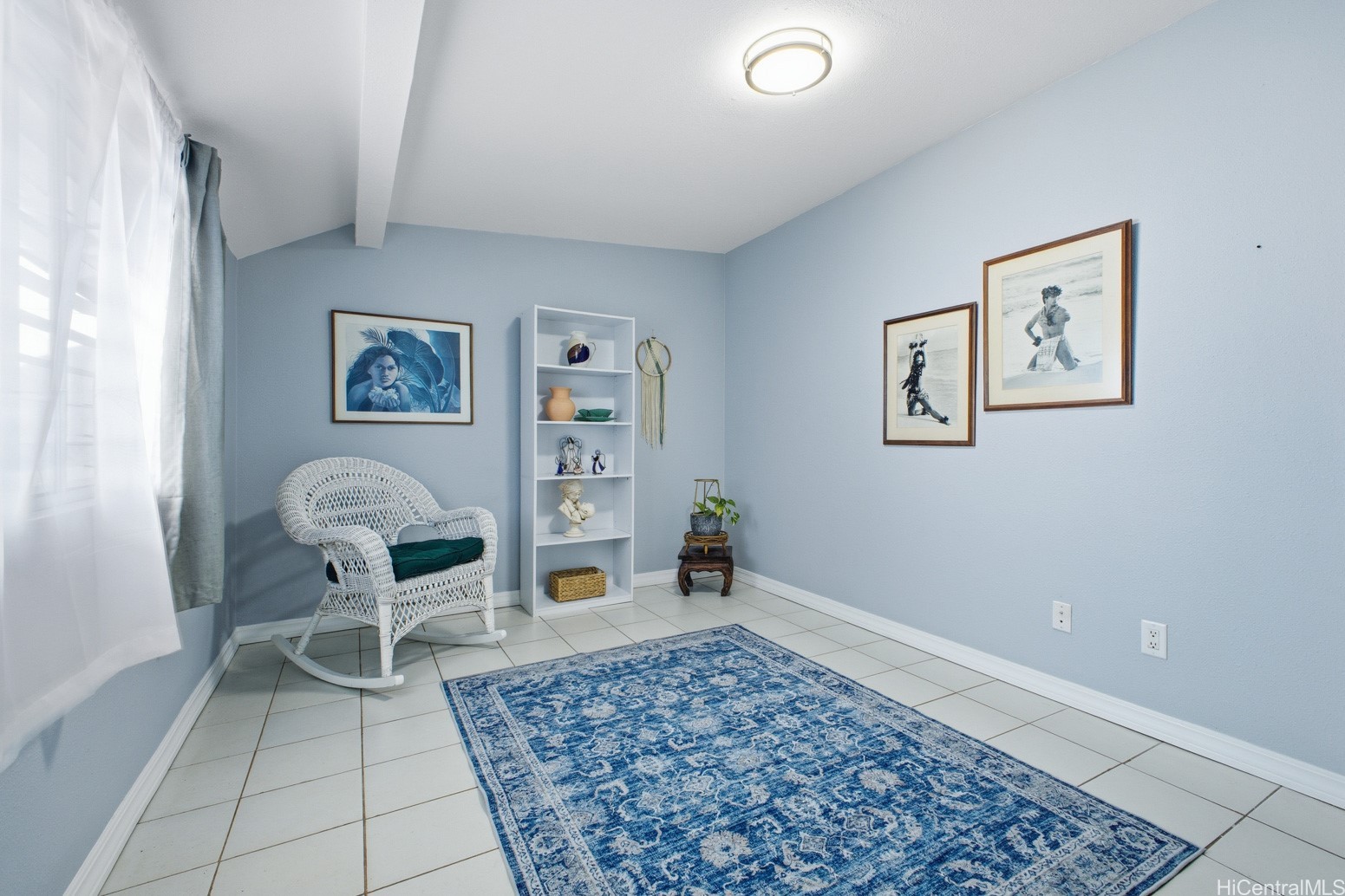 302 N Circle Mauka Street