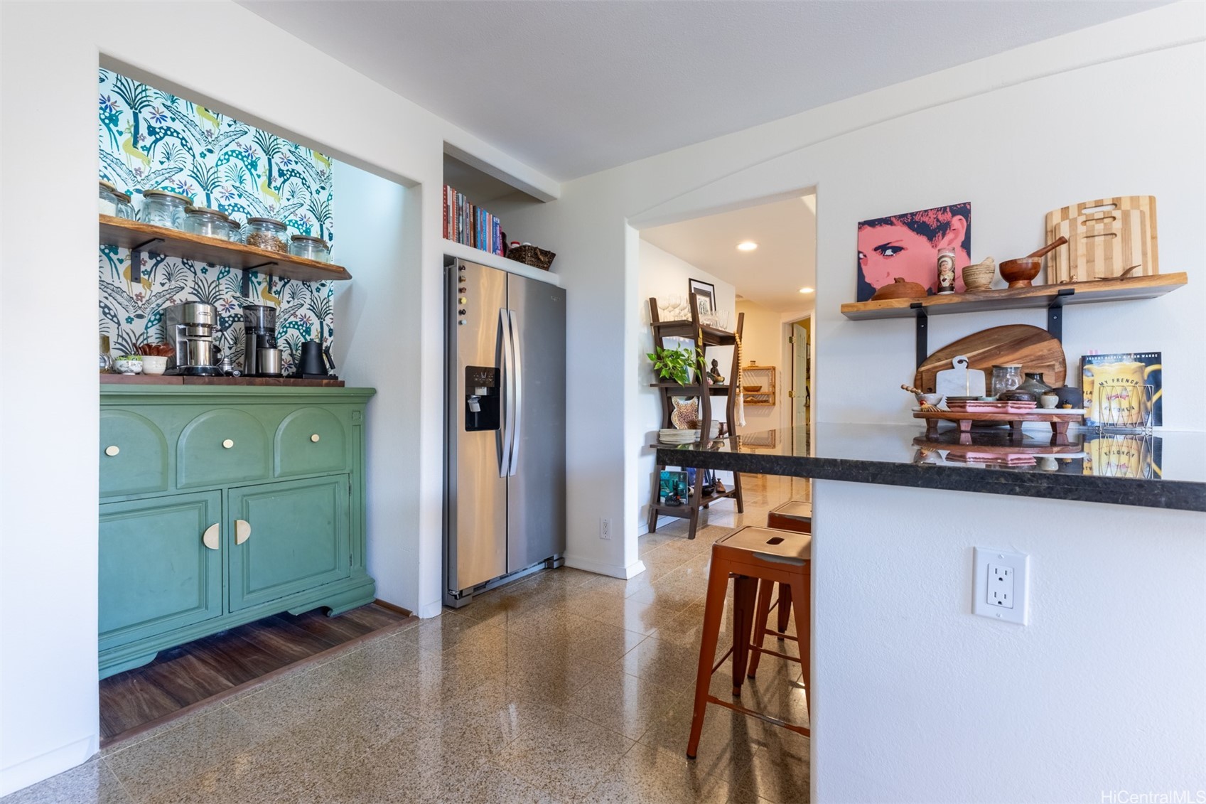 302 N Circle Mauka Street