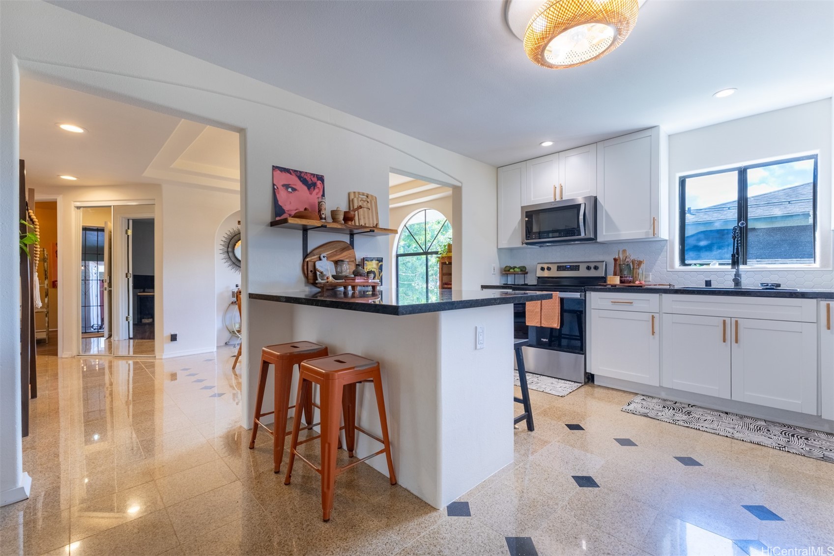 302 N Circle Mauka Street