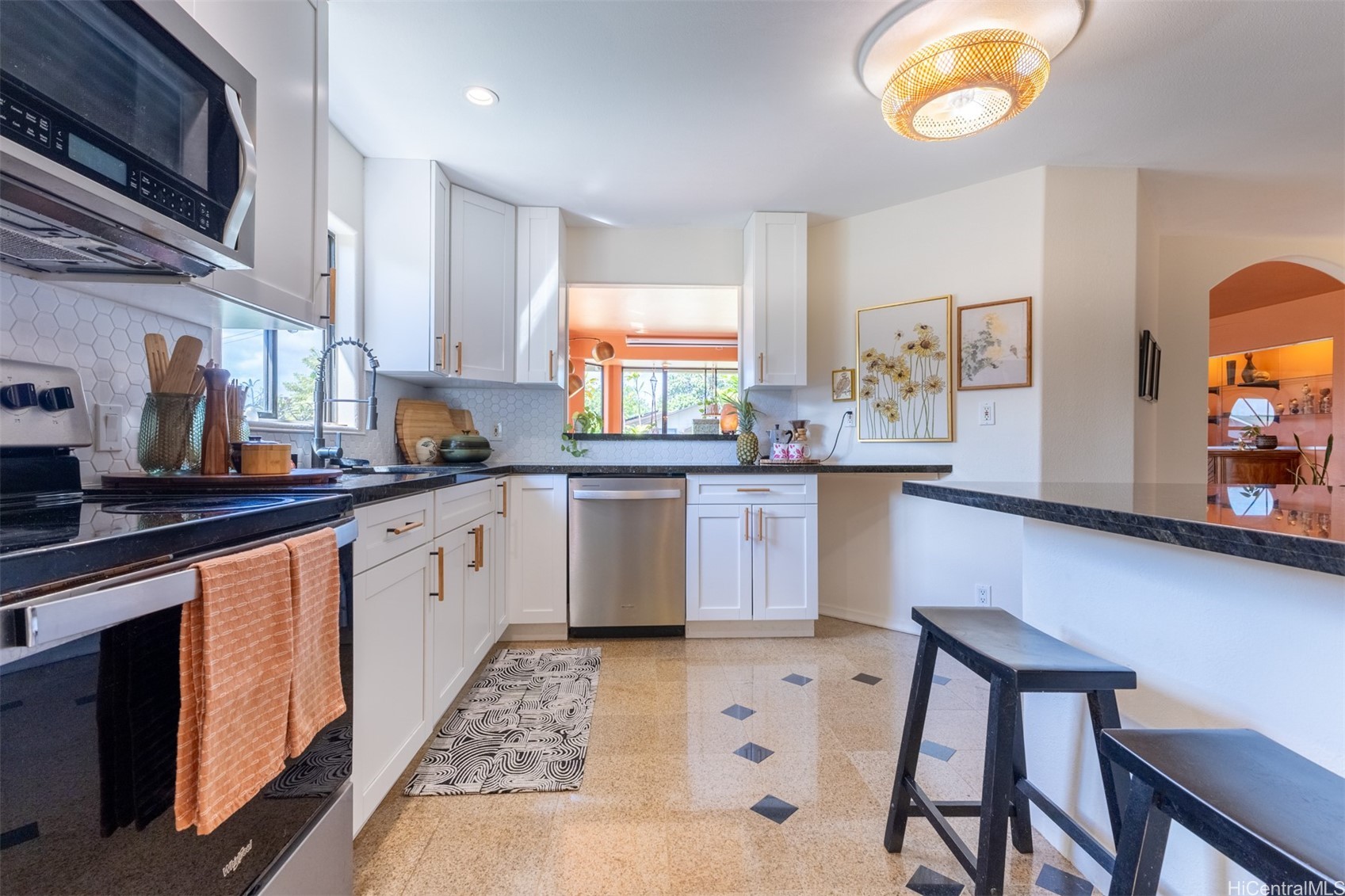 302 N Circle Mauka Street