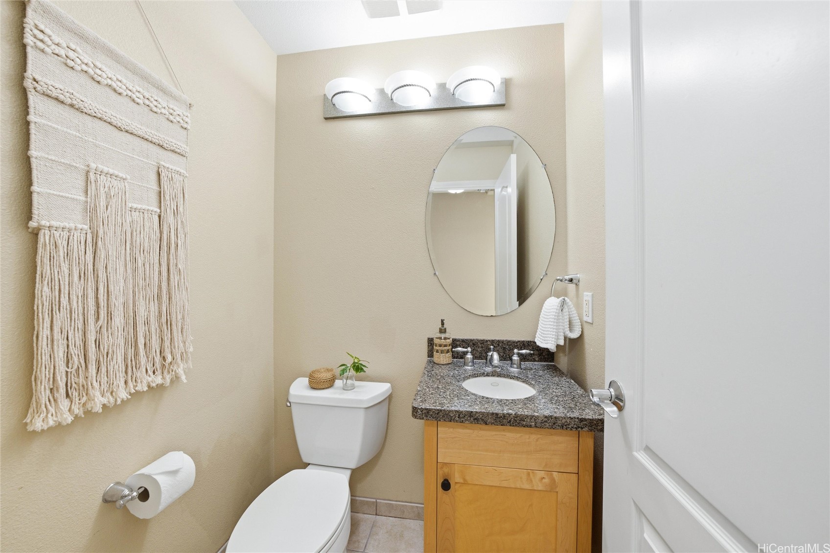 92-1532 Aliinui Drive 1606