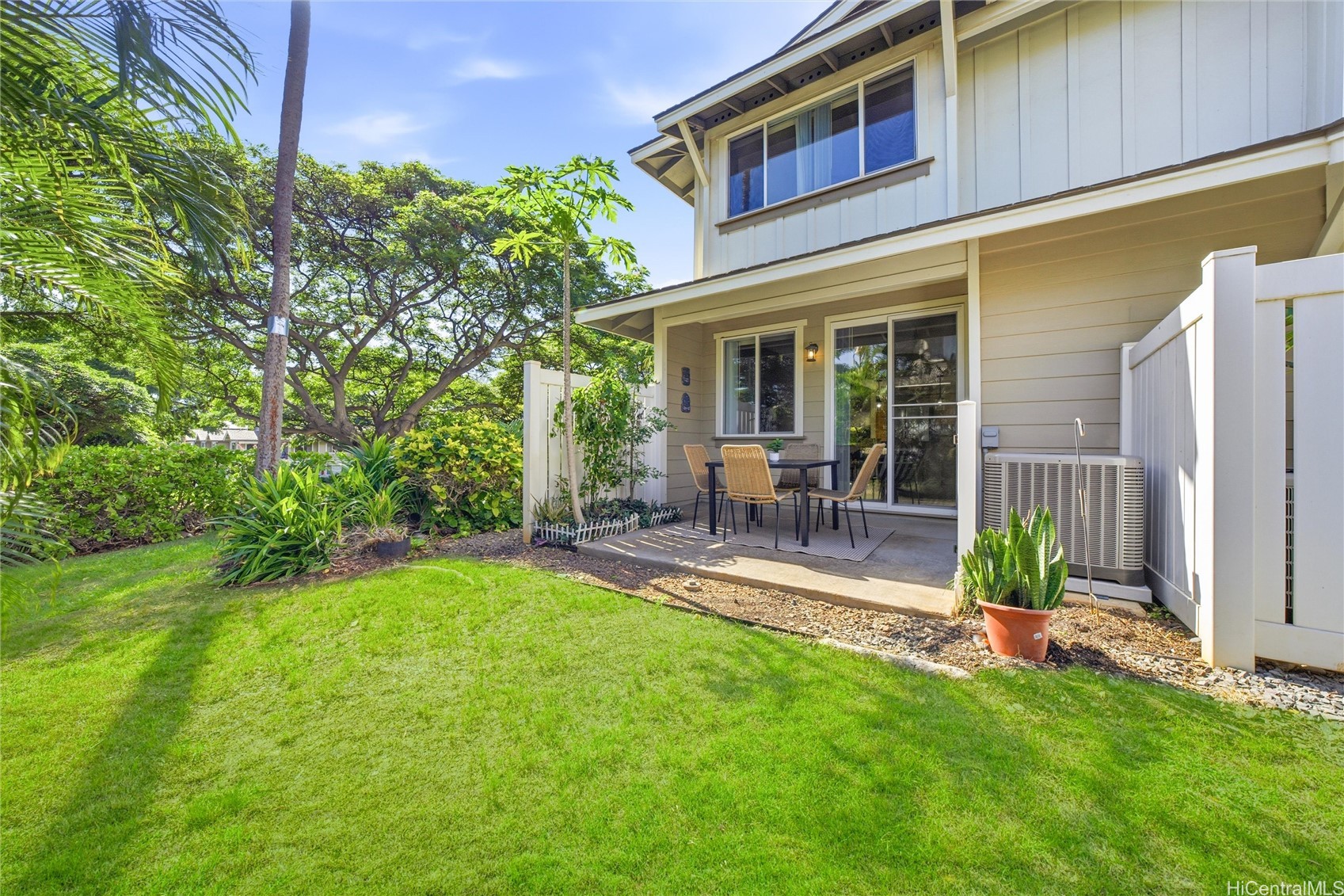 92-1532 Aliinui Drive 1606