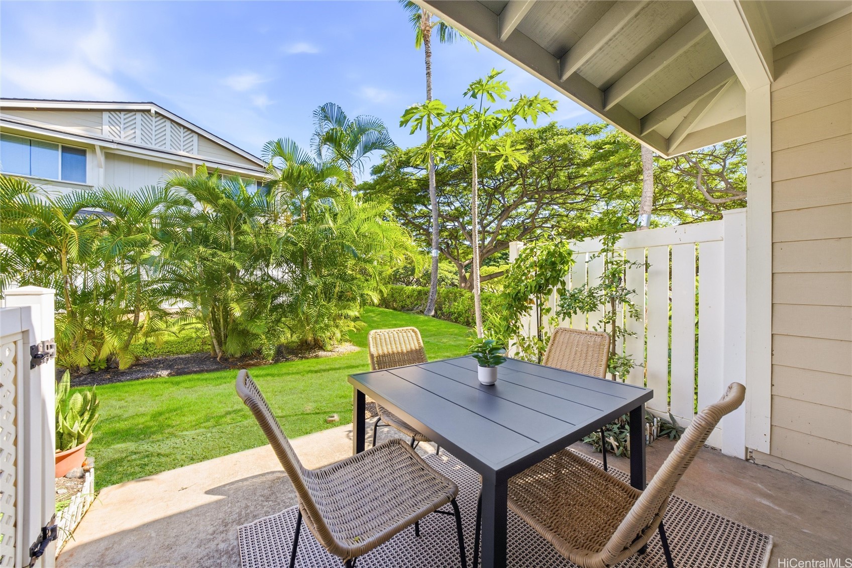 92-1532 Aliinui Drive 1606