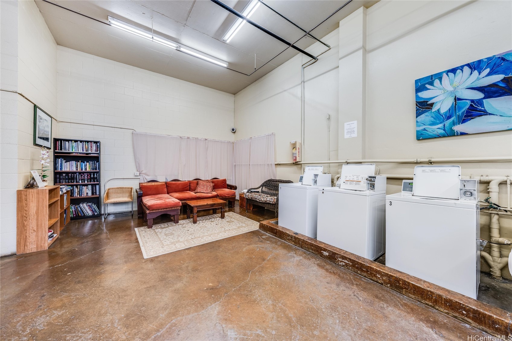1031 Maunaihi Place 301