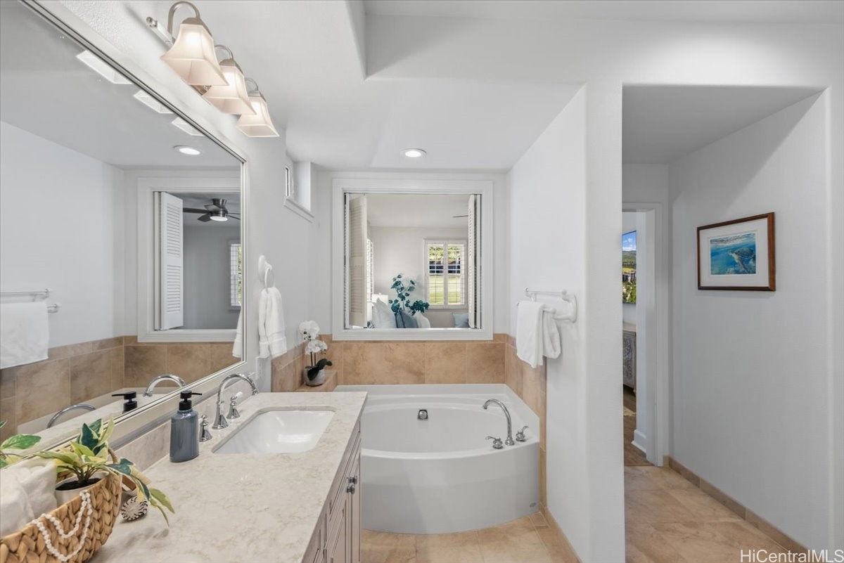 92-1015 Koio Drive 58