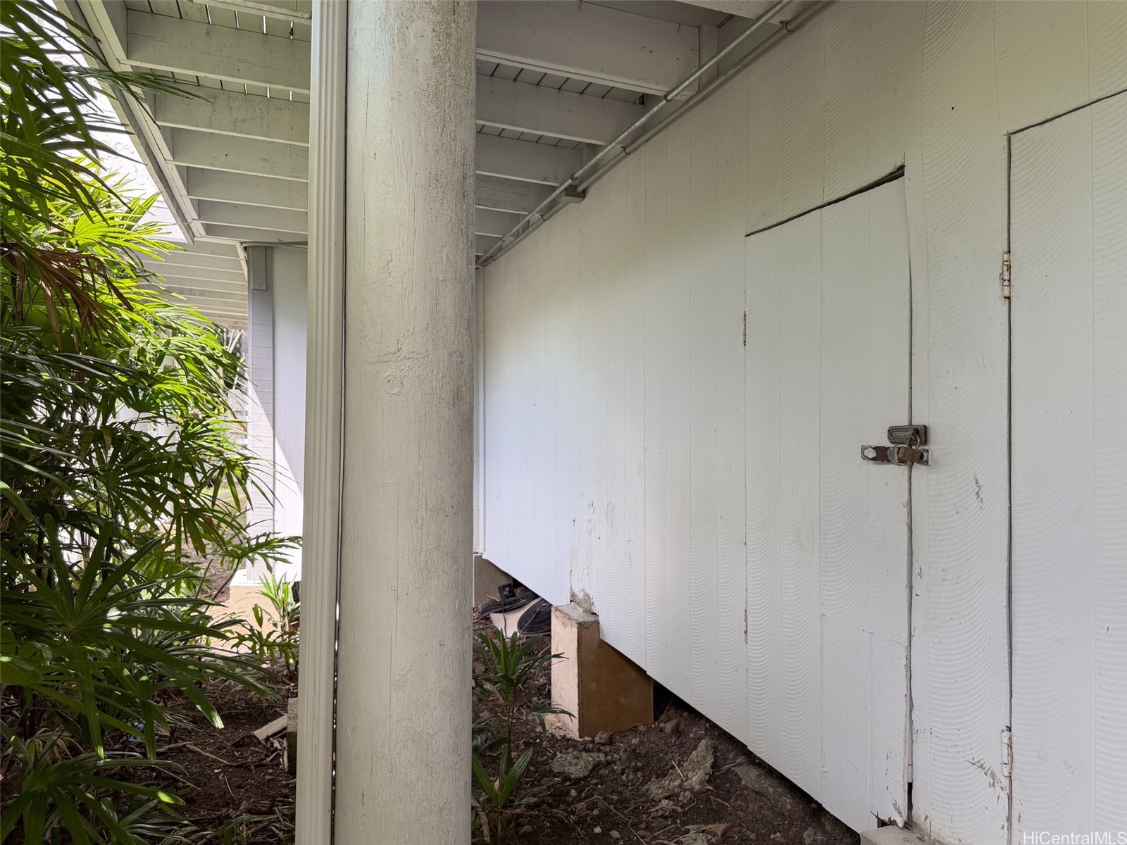 1101 Kumukumu Street B