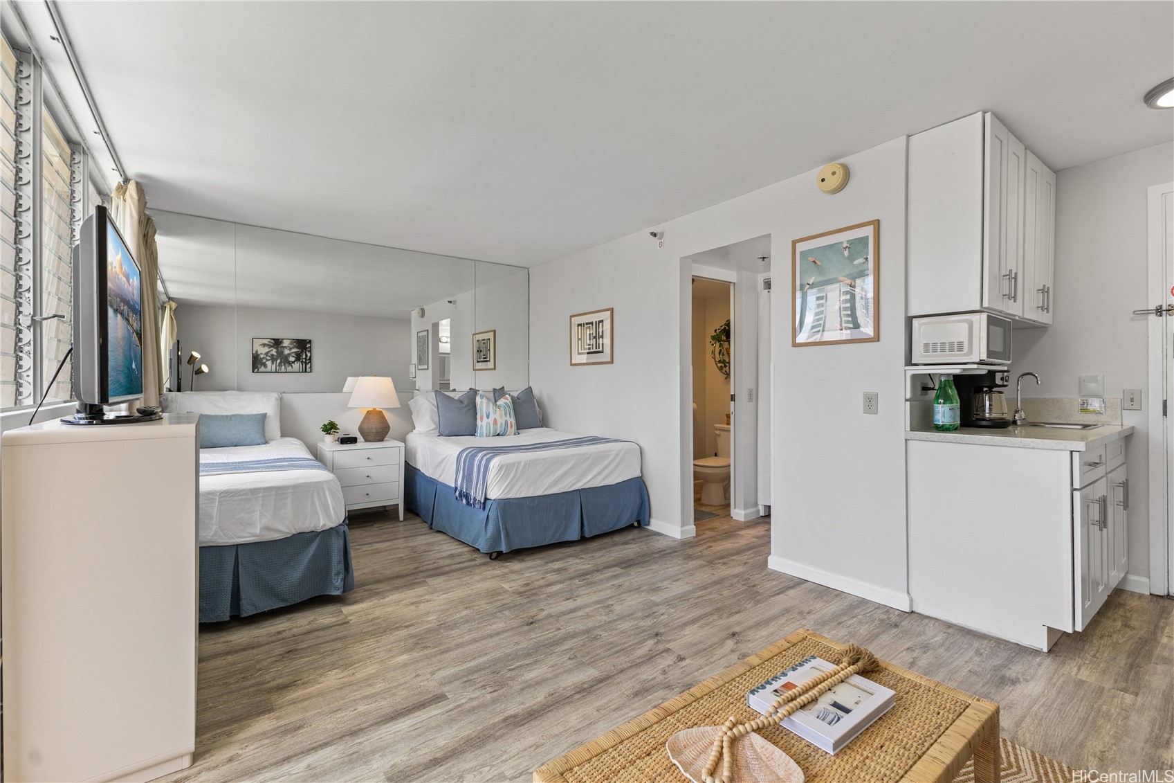 444 Kanekapolei Street 801
