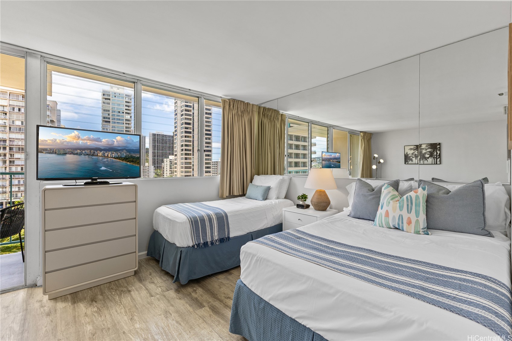 444 Kanekapolei Street 801