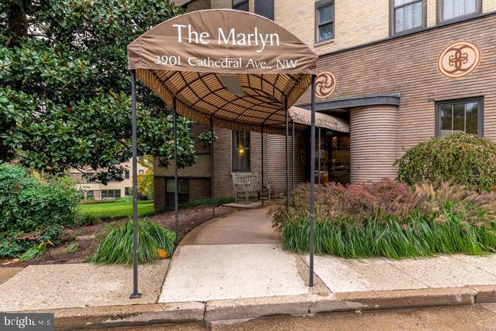 3901 CATHEDRAL AVENUE NW 501