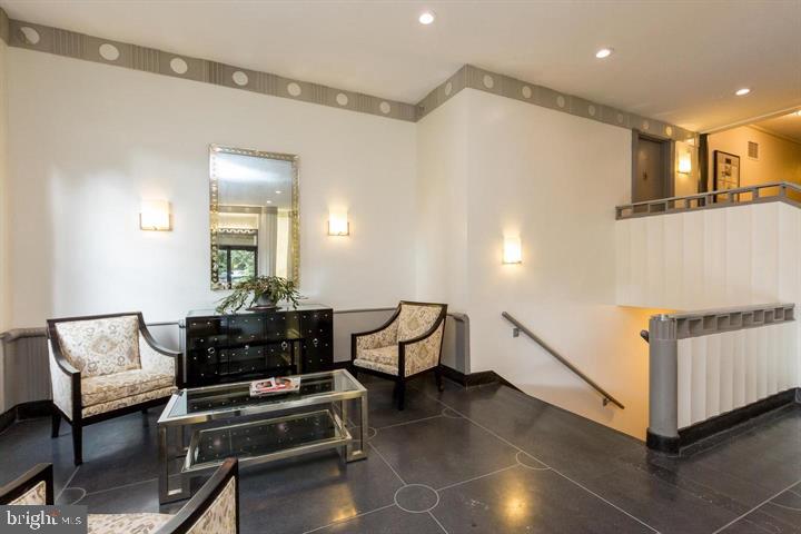 3901 CATHEDRAL AVENUE NW 501