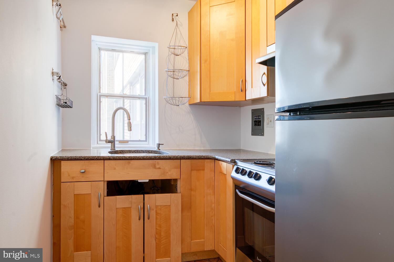 3901 CATHEDRAL AVENUE NW 501