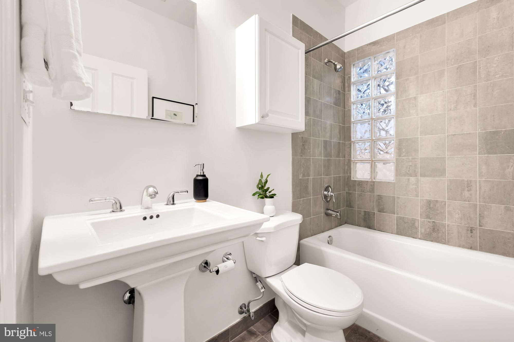 1701 16TH STREET NW 152