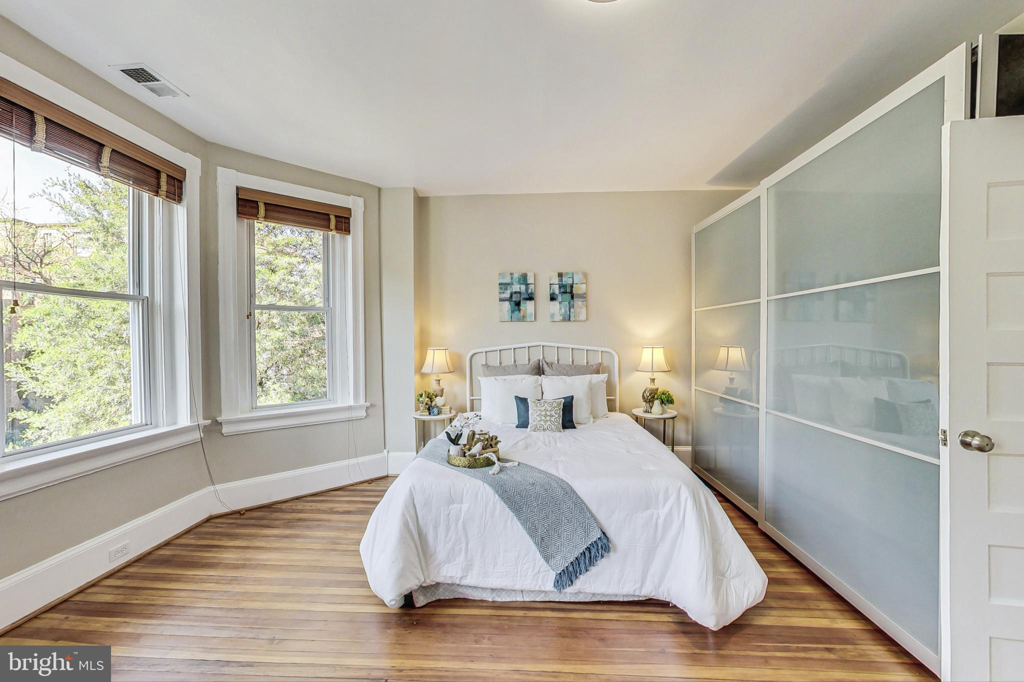 1469 MERIDIAN PLACE NW