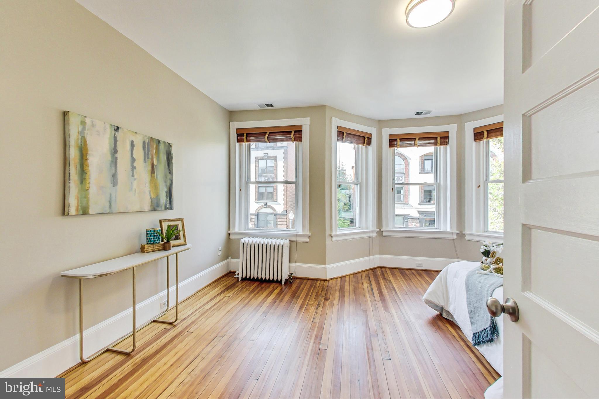 1469 MERIDIAN PLACE NW