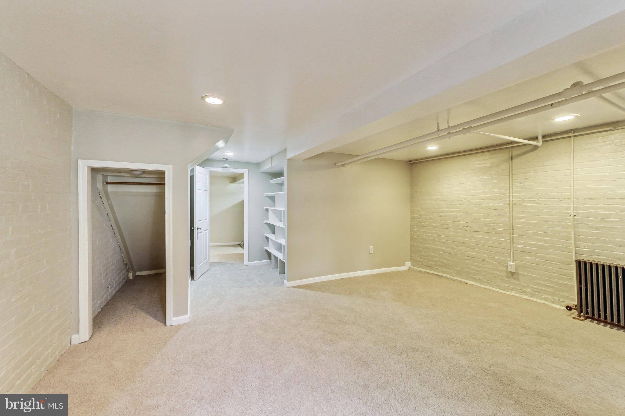 1469 MERIDIAN PLACE NW