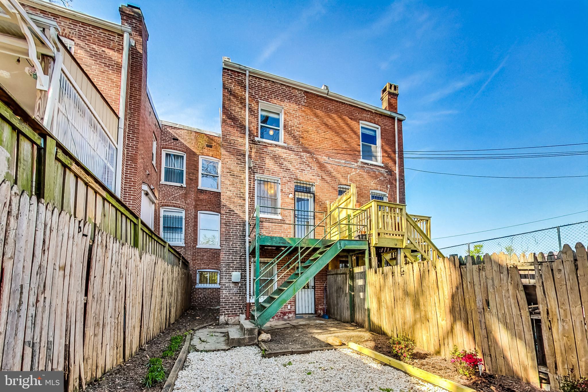 1469 MERIDIAN PLACE NW