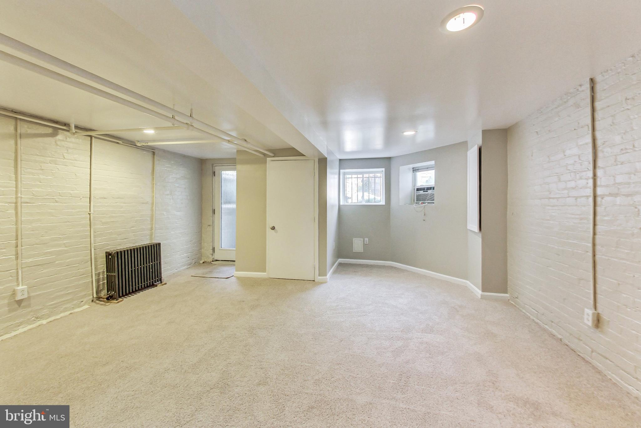 1469 MERIDIAN PLACE NW