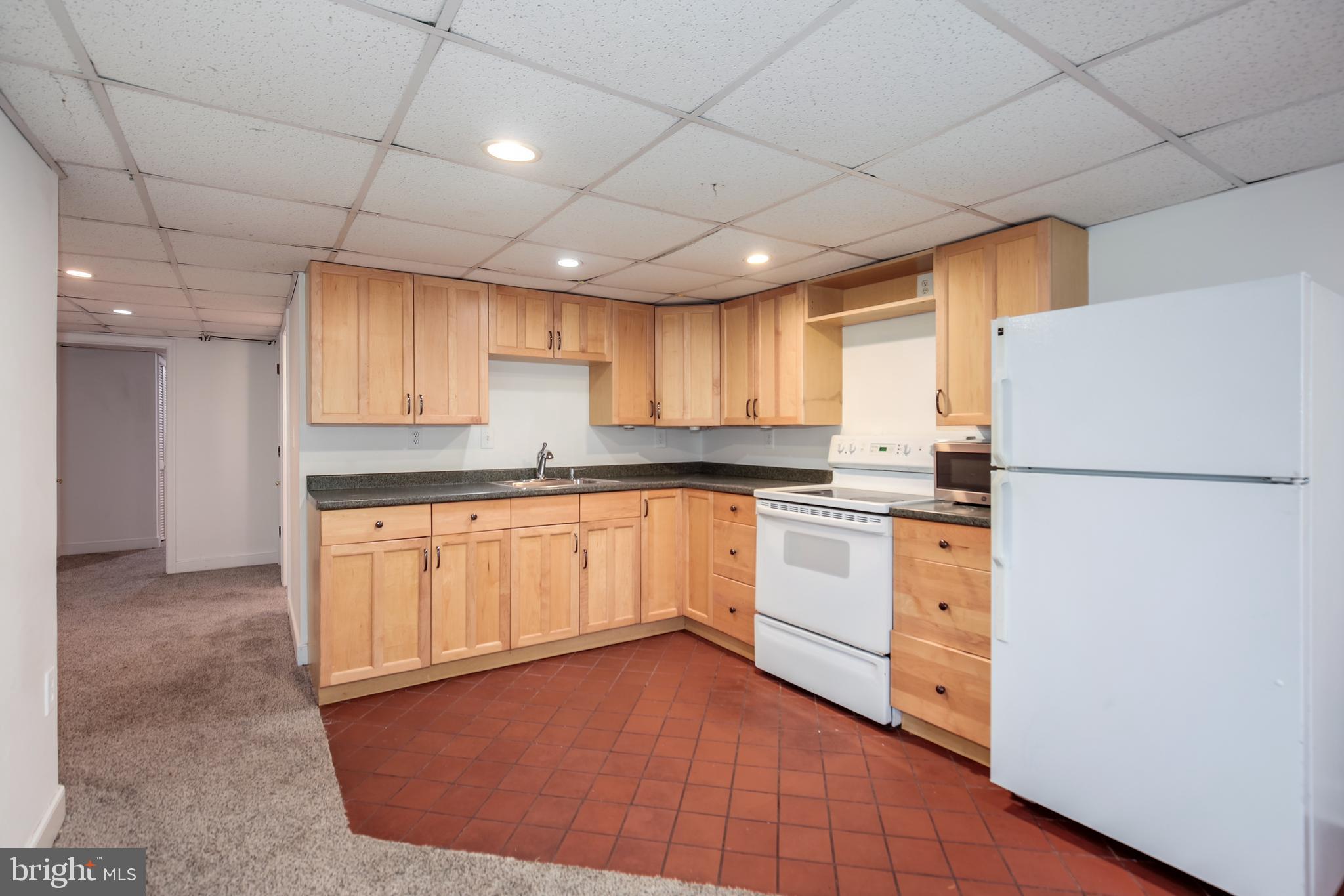 1211 KENYON STREET NW