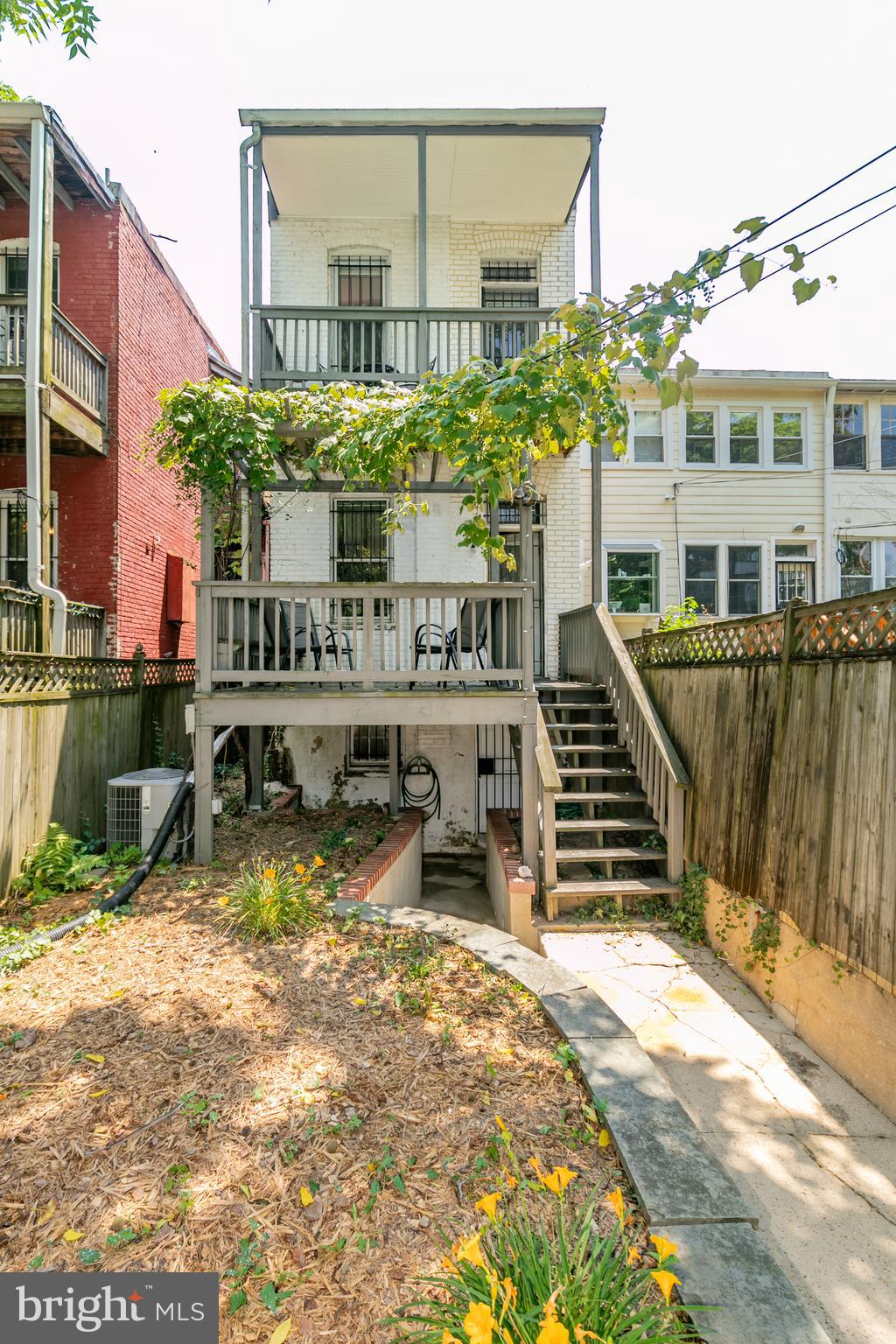 1211 KENYON STREET NW